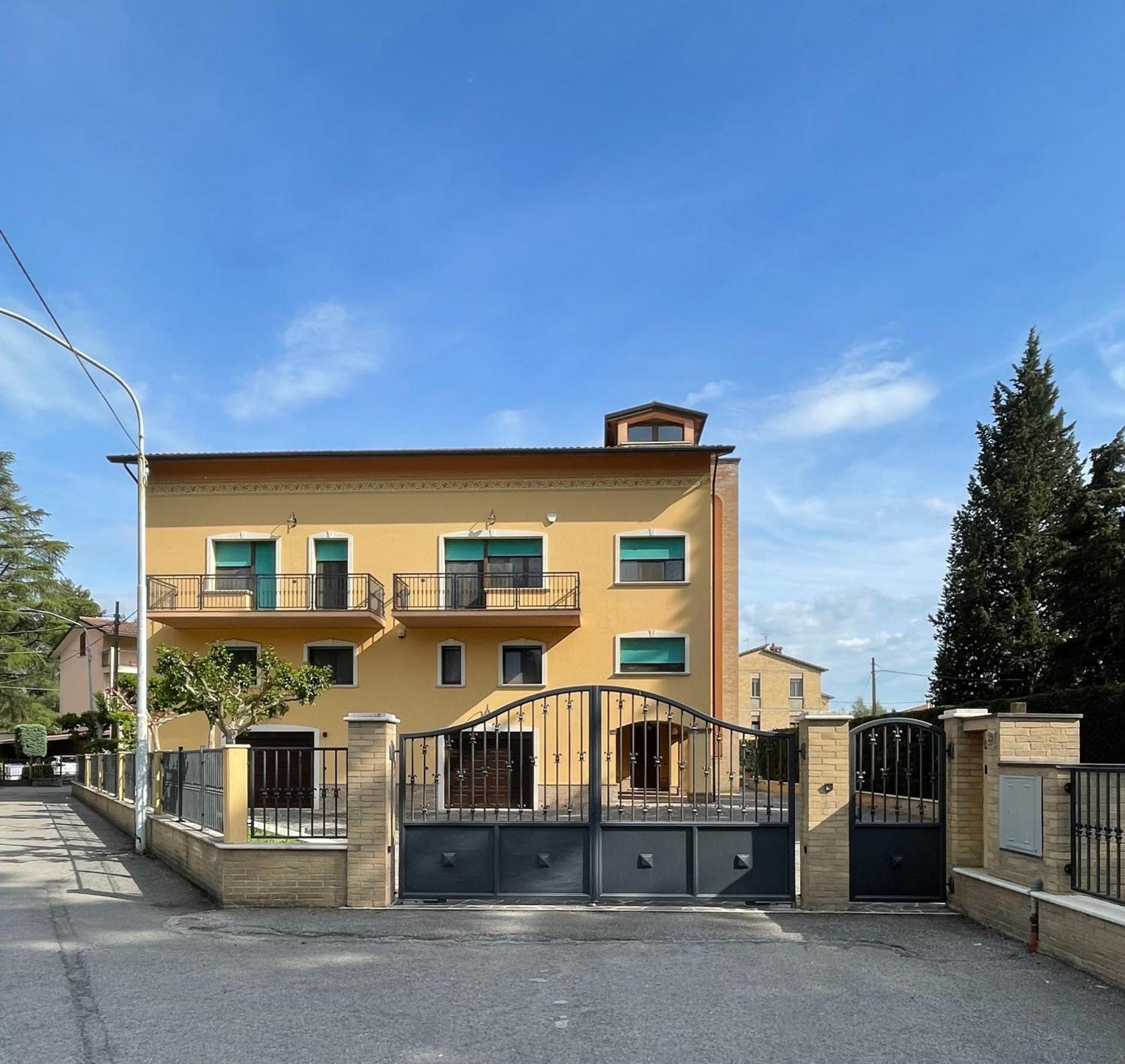 Villa Adige Luxury - M&M Holiday House Perugia Eksteriør billede